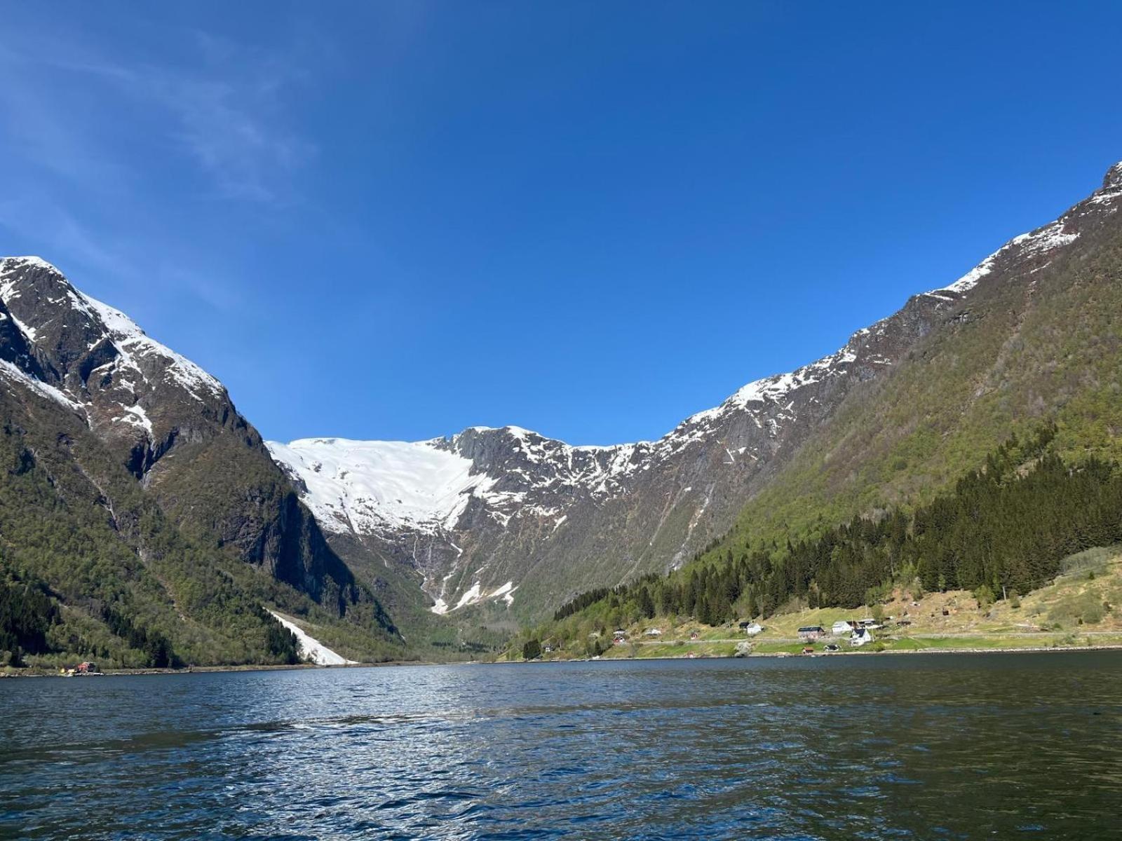 Der Fjordtraum In Balestrand Direkt Am Wasser エクステリア 写真